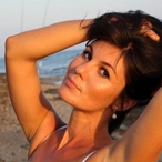 Profil de Riyana